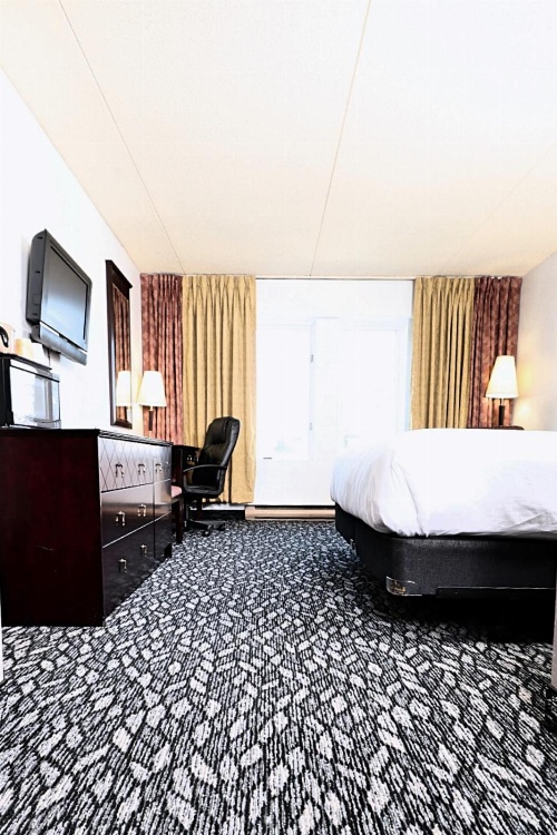 LELUX Hotel image 1